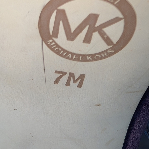 Michael Kors Purple 💜 Suede Mary Jane Platform Heels Size 7 - Picture 6 of 8